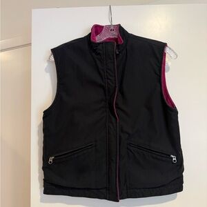 Vintage L.L. Bean Women's Reversible Black and Magenta Vest